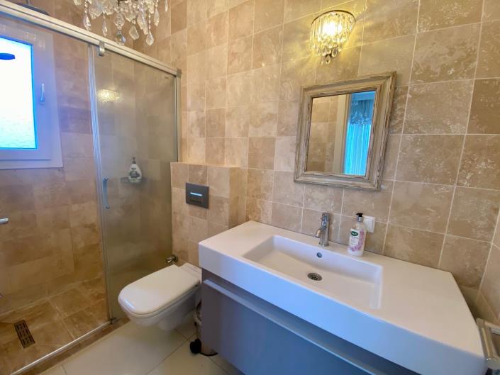 Image No.30-3 Bed Villa / Detached for sale