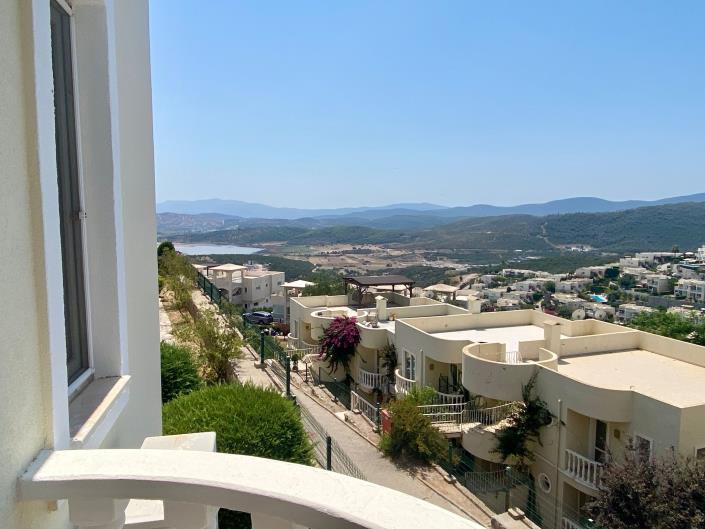 Image No.23-2 Bed Apartment for sale