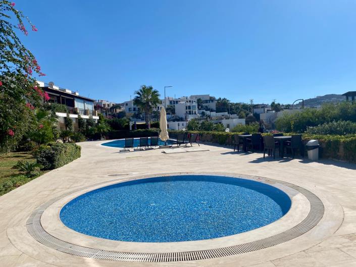 Image No.27-2 Bed Duplex for sale