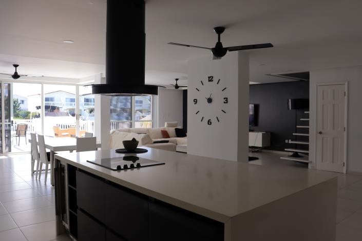 Image No.10-3 Bed Villa for sale