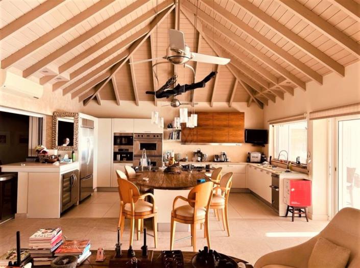 Image No.8-5 Bed Villa / Detached for sale