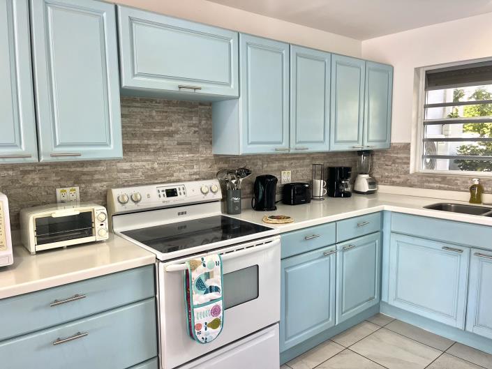 Image No.3-2 Bed Townhouse for sale