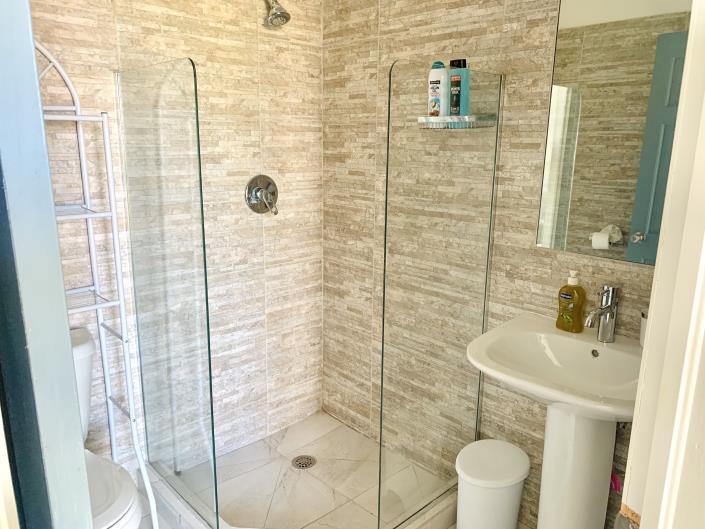 Image No.19-2 Bed Townhouse for sale