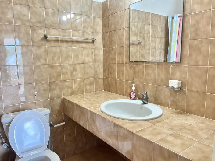 Image No.11-2 Bed Townhouse for sale