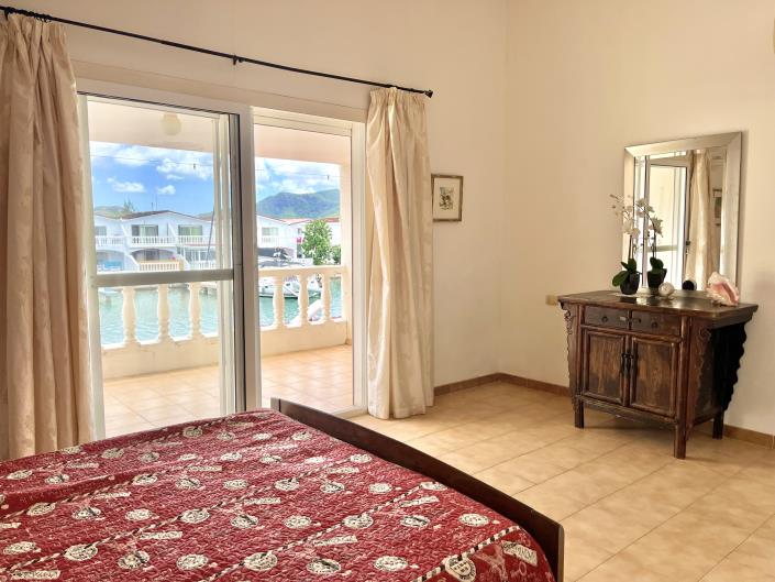 Image No.10-2 Bed Townhouse for sale