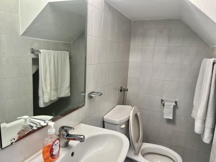 Image No.15-2 Bed Townhouse for sale