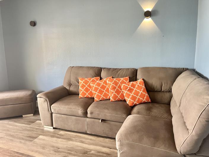 Image No.2-2 Bed Townhouse for sale