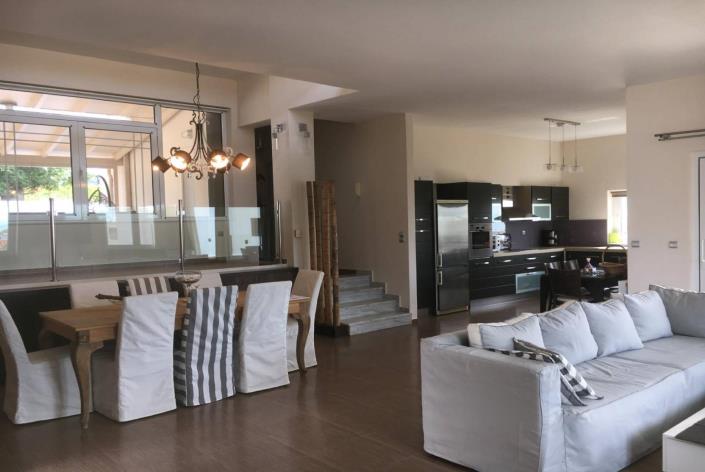 Image No.3-7 Bed Villa for sale