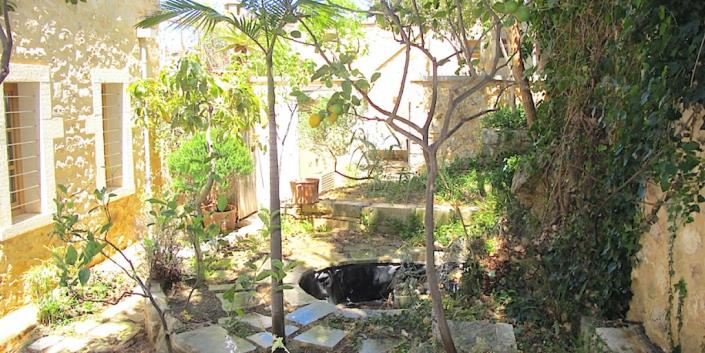 Image No.5-4 Bed House for sale