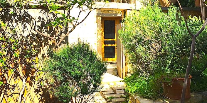 Image No.30-4 Bed House for sale