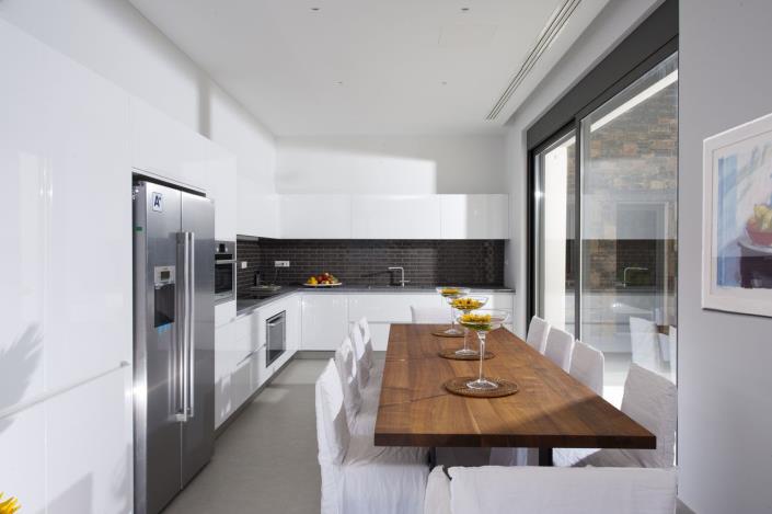 Image No.9-5 Bed Villa for sale