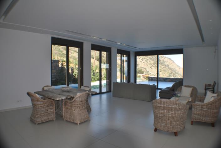 Image No.29-5 Bed Villa for sale