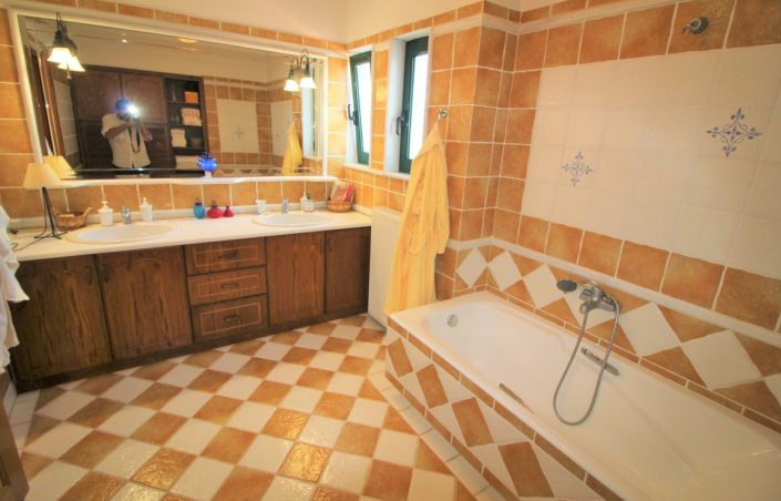 Image No.27-4 Bed Villa for sale