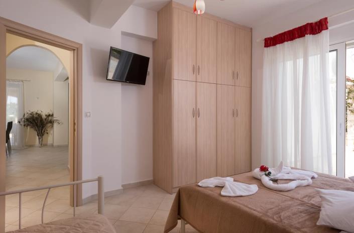 Image No.9-5 Bed Villa for sale