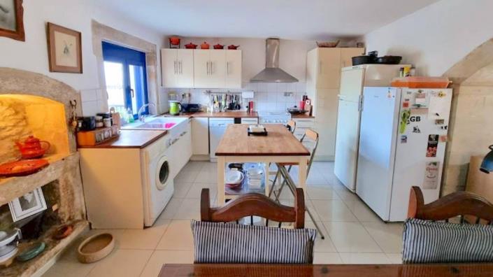 Image No.7-5 Bed House for sale