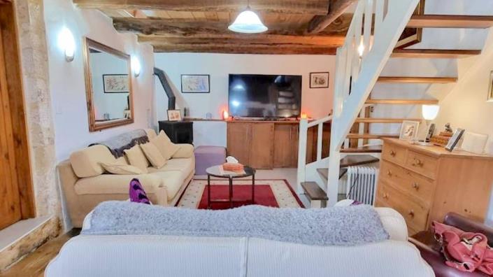 Image No.10-5 Bed House for sale