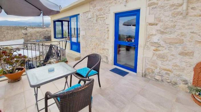 Image No.15-5 Bed House for sale