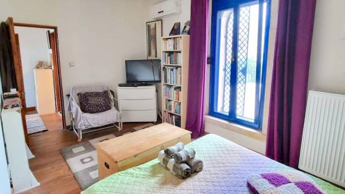 Image No.16-5 Bed House for sale