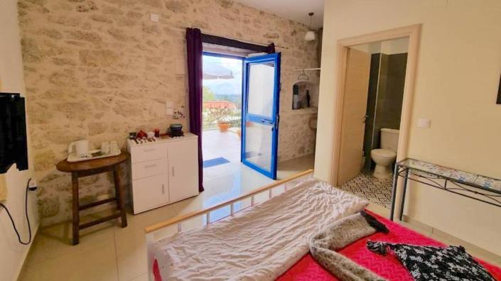 Image No.25-5 Bed House for sale