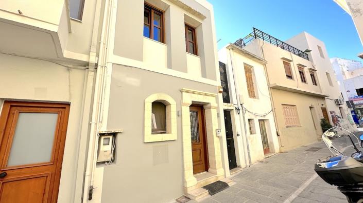 Image No.1-3 Bed House for sale