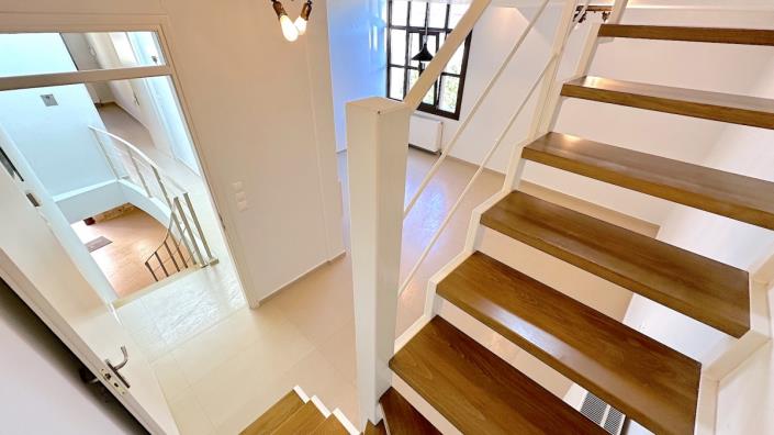 Image No.13-3 Bed House for sale