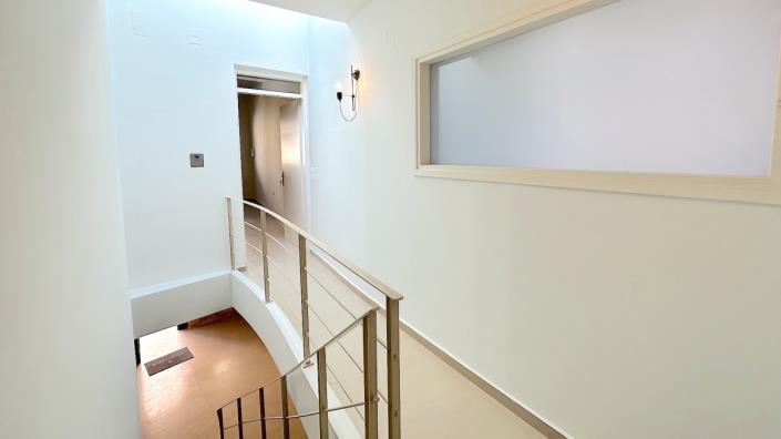 Image No.16-3 Bed House for sale