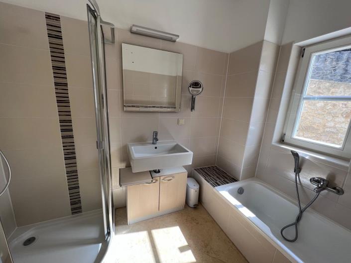 Image No.4-6 Bed Villa for sale