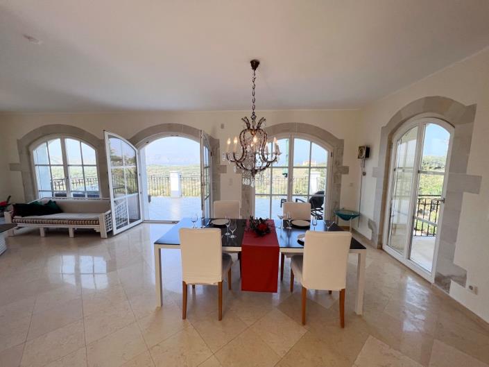 Image No.6-6 Bed Villa for sale