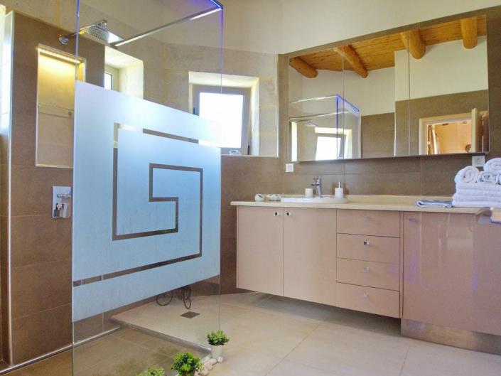 Image No.14-2 Bed Villa for sale