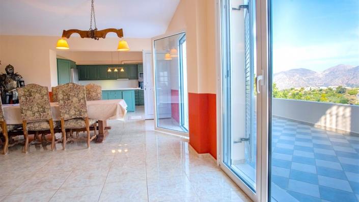 Image No.8-5 Bed Villa for sale