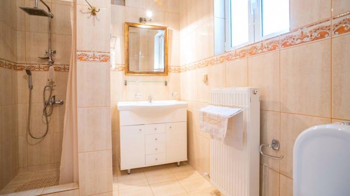 Image No.17-5 Bed Villa for sale