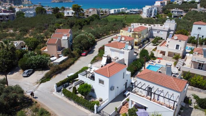 Image No.3-3 Bed Villa for sale