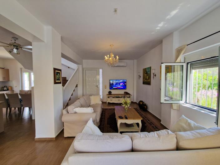 Image No.8-3 Bed Villa for sale