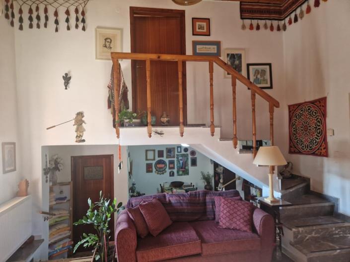 Image No.10-3 Bed House for sale