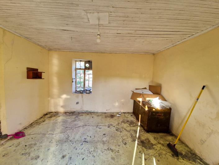 Image No.13-1 Bed House for sale