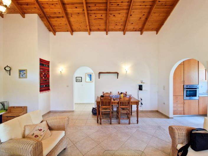 Image No.4-2 Bed House for sale