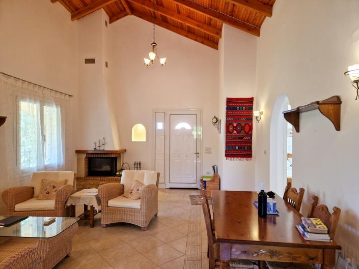 Image No.10-2 Bed House for sale