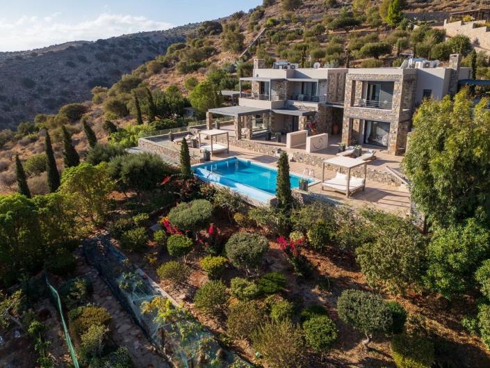 Image No.1-6 Bed Villa for sale