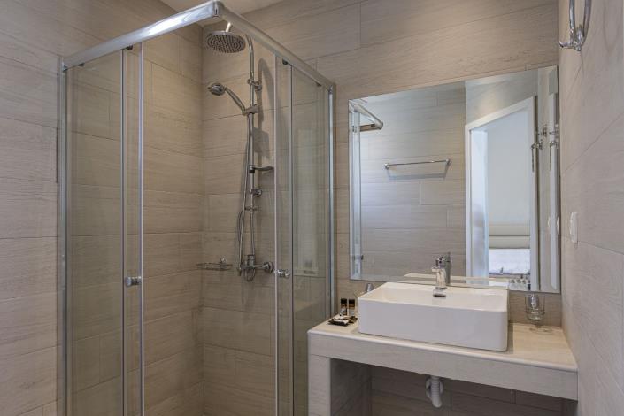 Image No.7-8 Bed Villa for sale