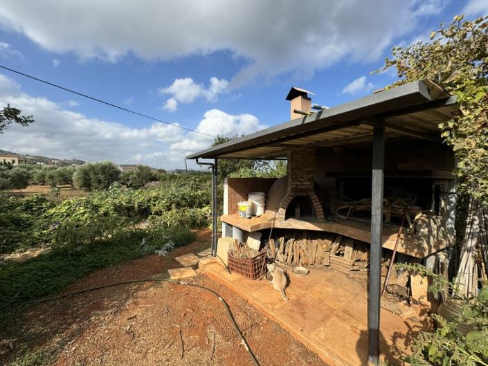 Image No.10-3 Bed House for sale