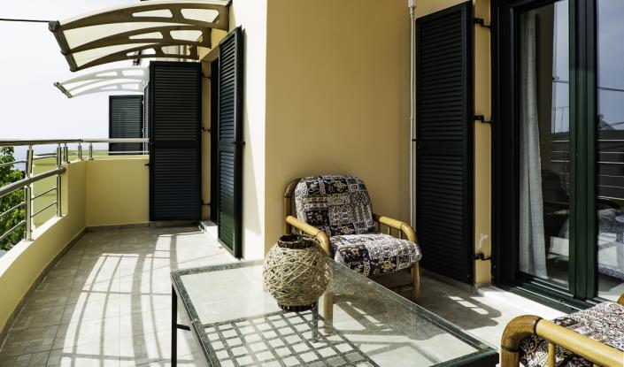 Image No.9-3 Bed Maisonette for sale