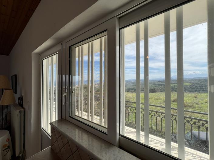 Image No.19-2 Bed House for sale