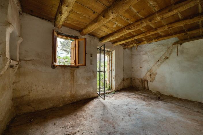 Image No.6-House for sale