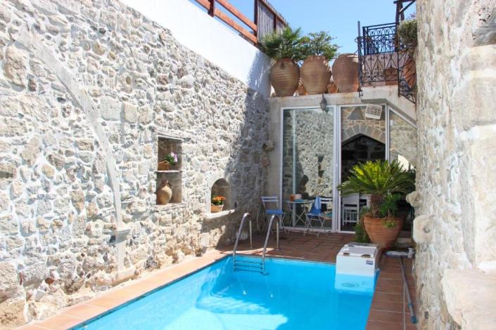 Image No.21-2 Bed House for sale