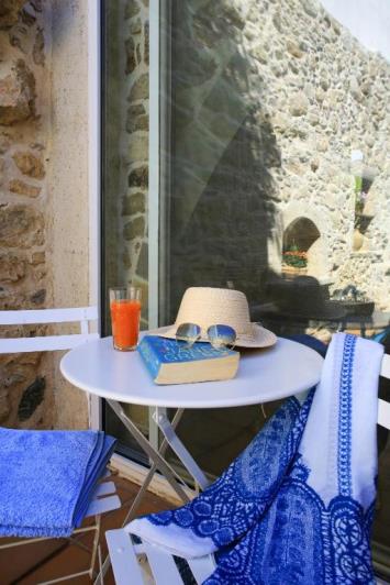 Image No.35-2 Bed House for sale