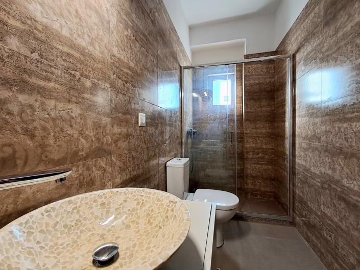 Image No.15-2 Bed Villa for sale