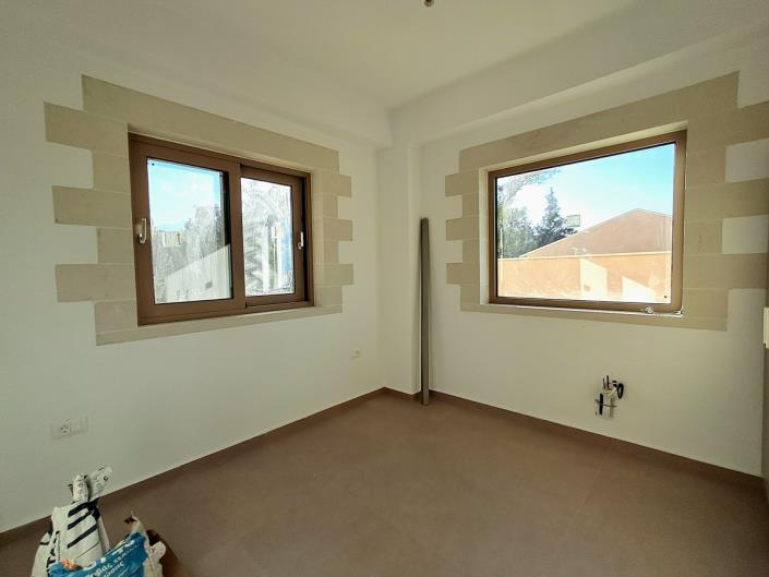 Image No.17-2 Bed Villa for sale