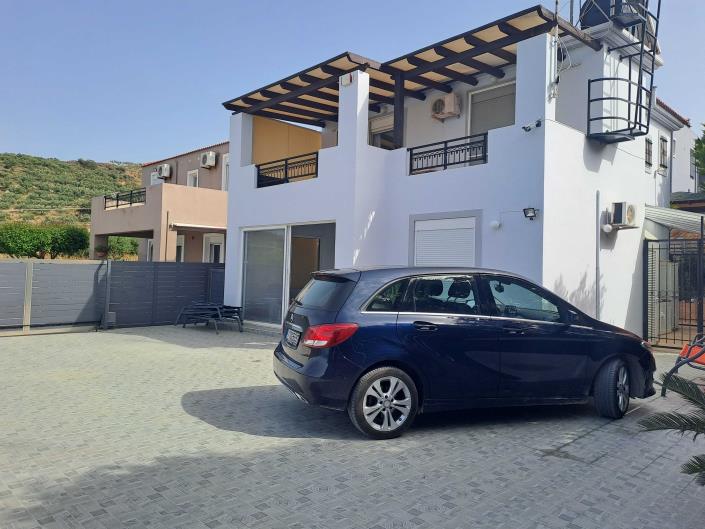 Image No.3-3 Bed Villa for sale