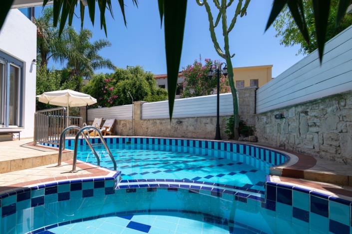 Image No.1-Villa for sale