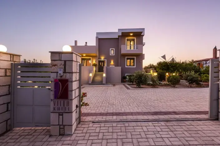 Image No.5-6 Bed Villa for sale